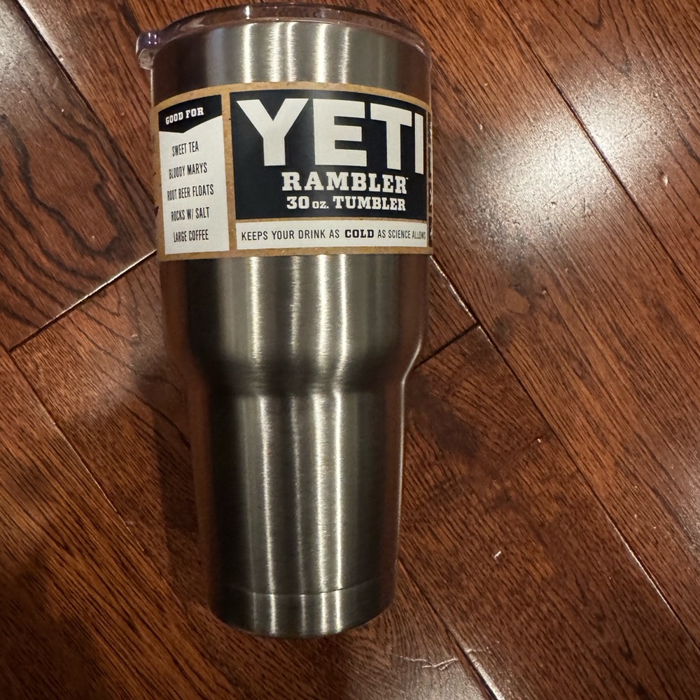 YETI Rambler 30 oz Tumbler in Stainless Steel